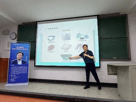 8429dba220cb4ae58893d32e27abce21.jpg